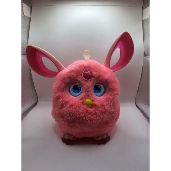Furby Connect 2016 Hasbro Pink Works- No Sleep Mask - Picture 1 of 12